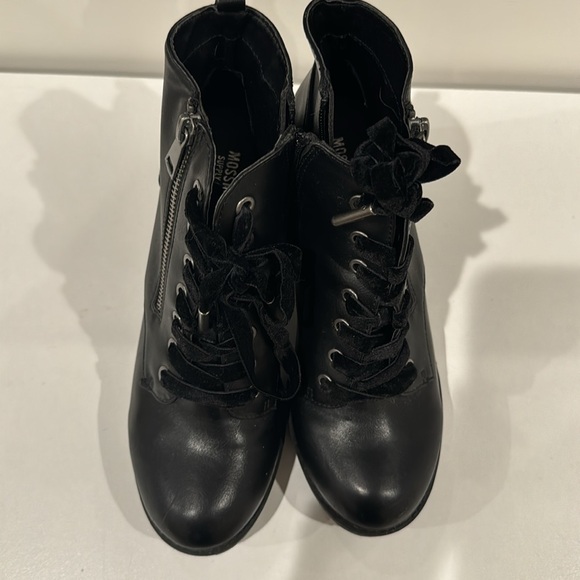 Lace up black black leather boots 8 - Picture 5 of 7